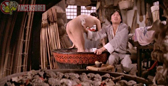 Linda Chu leaked photo #3