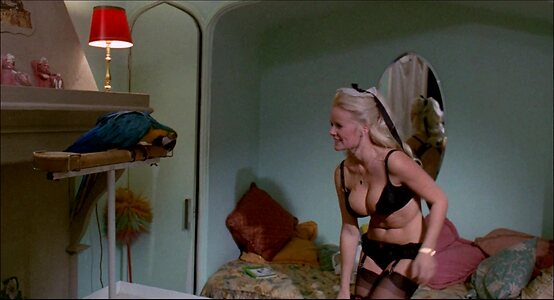 Linda Cunningham leaked photo #10