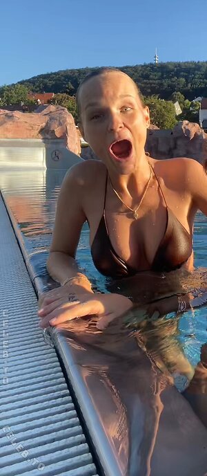 Linda Gleiber Nude Leaked Photo #6