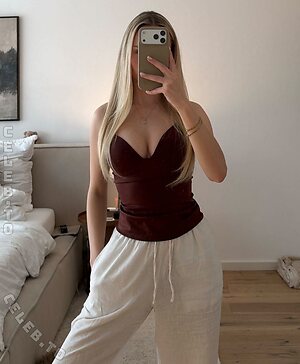 Linda Gleiber Nude Leaked Photo #18