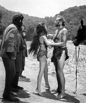 Linda Harrison leaked photo #23