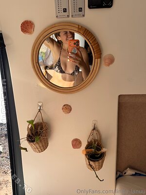 Linda Lanu Nude Leaked Photo #117