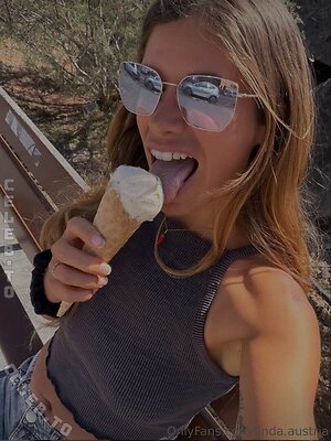 Linda Lanu Nude Leaked Photo #159