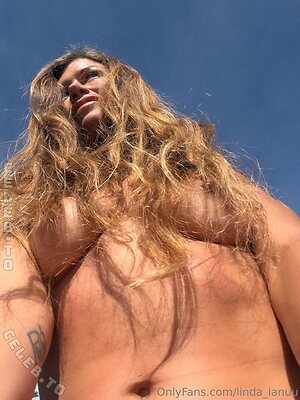 Linda Lanu Nude Leaked Photo #335