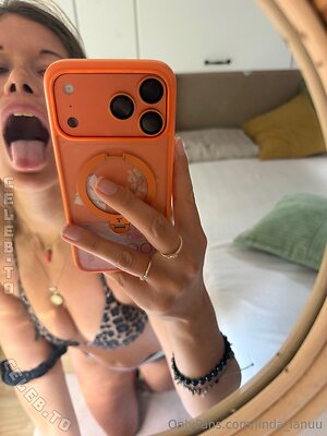 Linda Lanu leaked photo #1043