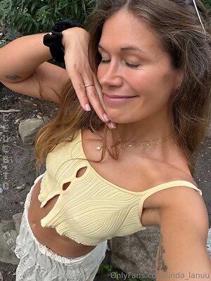 Linda Lanu leaked photo #1149