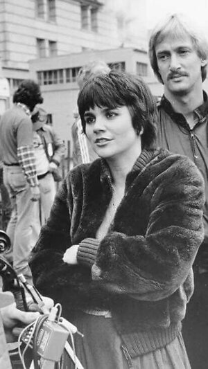 Linda Ronstadt leaked photo #15