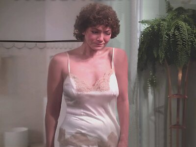 Linda Thorson Nude Leaked Photo #18