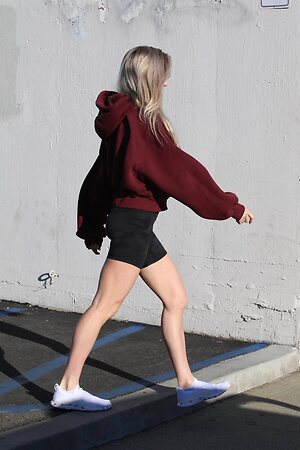 Lindsay Arnold leaked photo #4