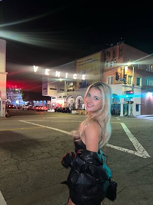 Lindsay Brewer leaked photo #48