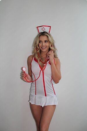 Lindsay Brewer leaked photo #95