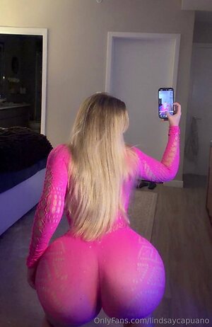Lindsay Capuano leaked photo #55