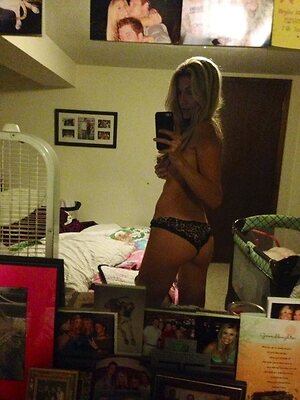 Lindsay Clubine Nude Leaked Photo #36