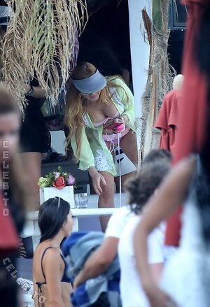 Lindsay Lohan Nude Leaked Photo #79