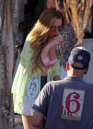 Lindsay Lohan Nude Leaked Photo #81