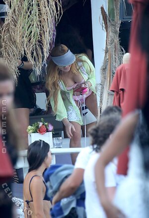 Lindsay Lohan Nude Leaked Photo #84