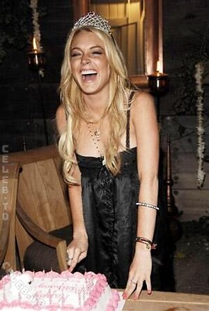 Lindsay Lohan Nude Leaked Photo #136