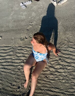 Lindsey Burt Nude Leaked Photo #4
