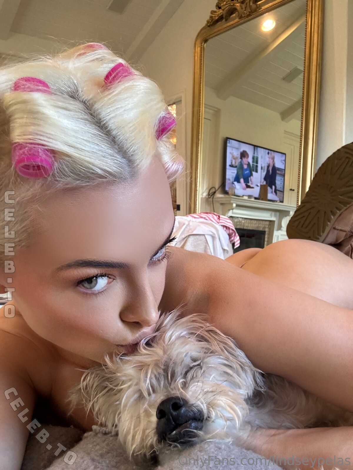 Lindsey Pelas photo