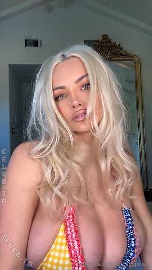 Lindsey Pelas
