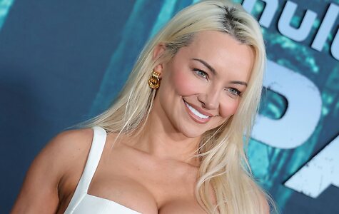 Lindsey Pelas