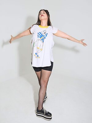 Lindsey Shaw leaked photo #12