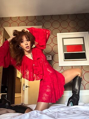Lindsey Stirling leaked photo #9