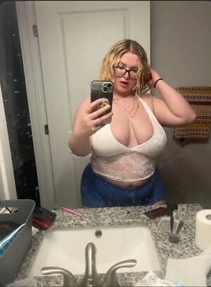 lindseyypratt Nude Leaked Photo #12