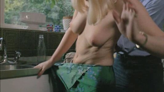 Lindy Benson leaked photo #12