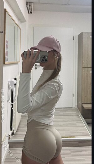 linebiene05 Nude Leaked Photo #8