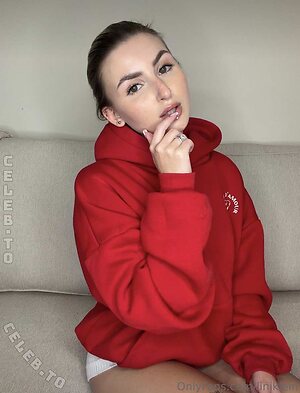 LiniDreams Nude Leaked Photo #24