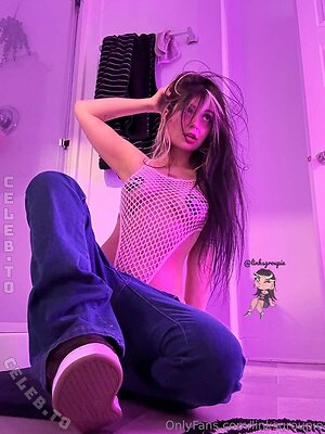 Linksgroupie Nude Leaked Photo #228