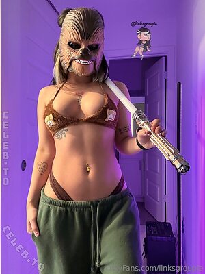 Linksgroupie Nude Leaked Photo #455