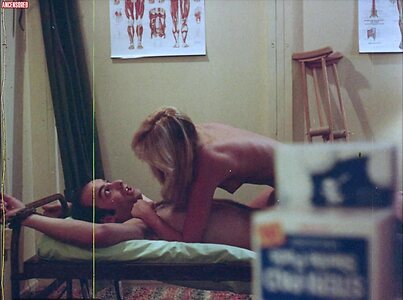 Linnea Quigley leaked photo #17