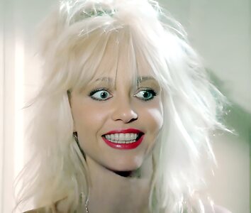 Linnea Quigley leaked photo #36