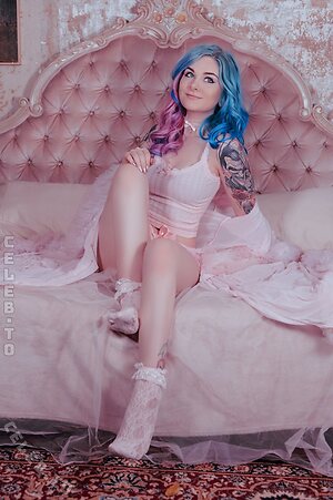 Linspics Nude Leaked Photo #167