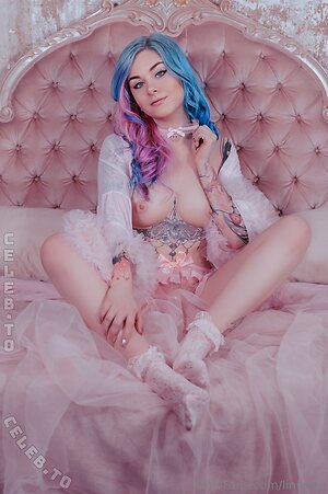 Linspics Nude Leaked Photo #182