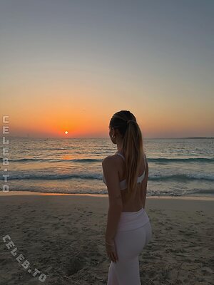 linuschka Nude Leaked Photo #12