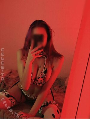 Lin_xyx Nude Leaked Photo #16