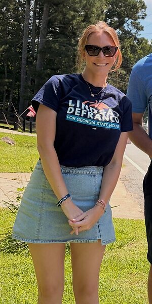 Linz Defranco leaked photo #14
