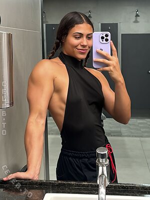 Liriel Martins Nude Leaked Photo #15