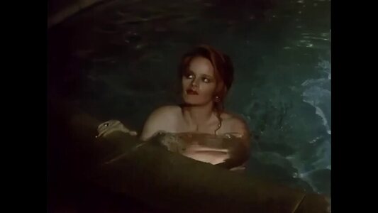 Lisa De Leeuw leaked photo #4