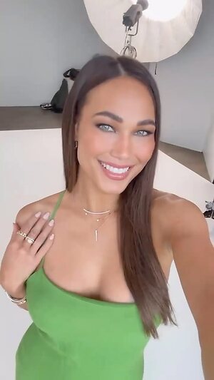 Lisa Dillon leaked photo #52