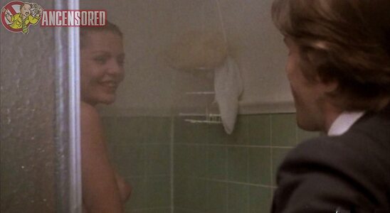 Lisa Dunsheath leaked photo #8