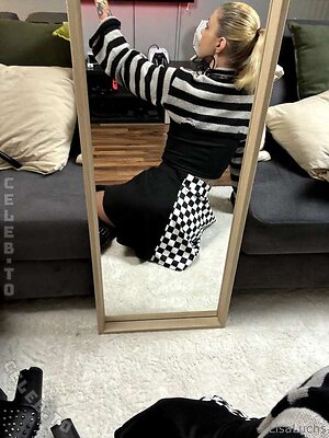 Lisa Luchs Nude Leaked Photo #20