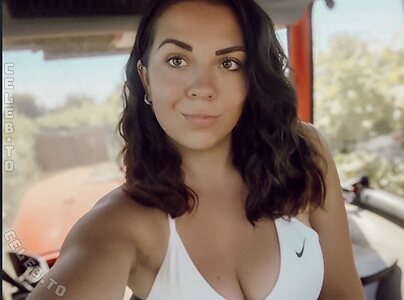 Lisa Reichardt Nude Leaked Photo #4