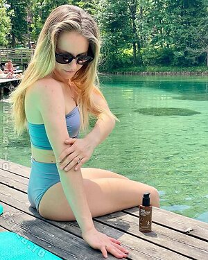 Lisa Zimmermann Nude Leaked Photo #7