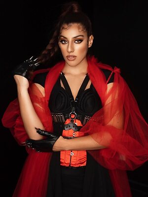 Lisa Zimouche