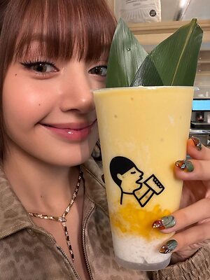 Lisa leaked photo #201