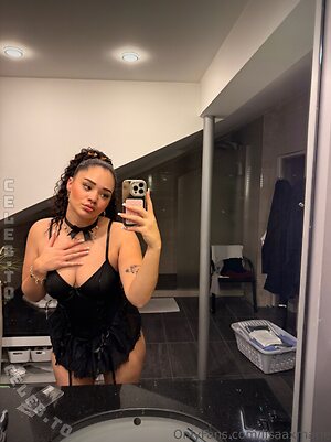 lisaaxmarie Nude Leaked Photo #5